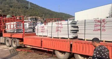 武威 芝麻灰花岗岩光面毛板出货日常