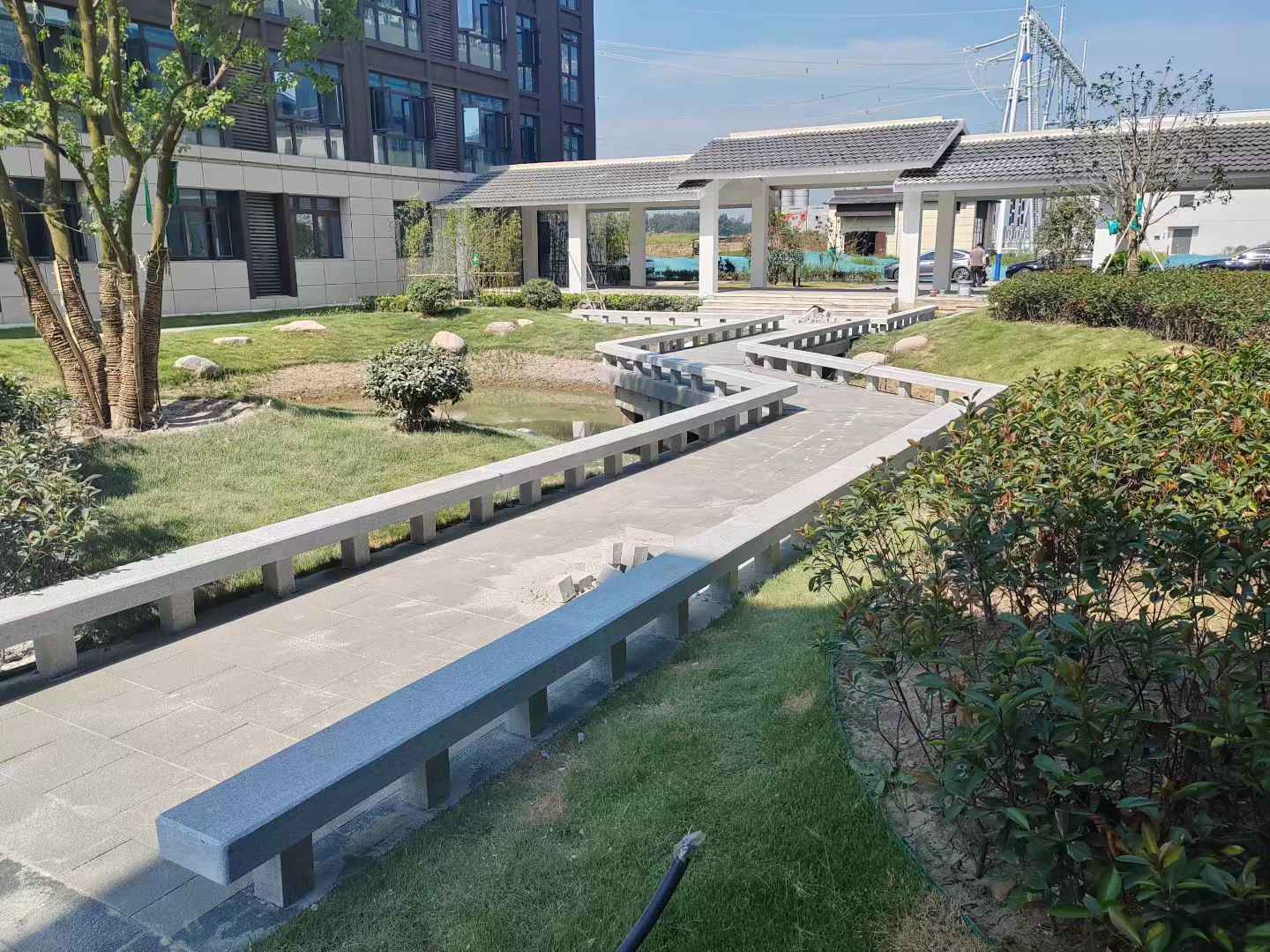 武威 芝麻灰小区坐凳&栏杆安装效果