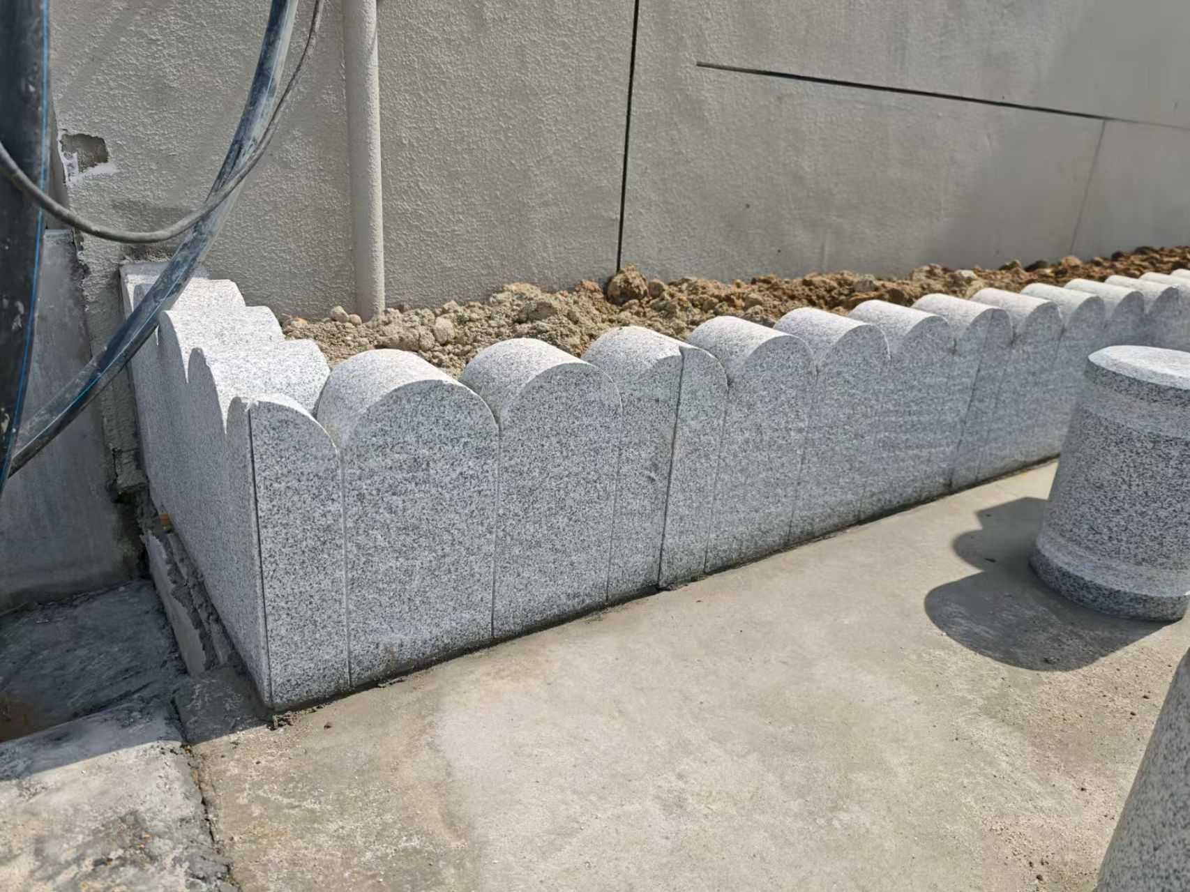 武威 芝麻白花岗岩花边石铺装效果图