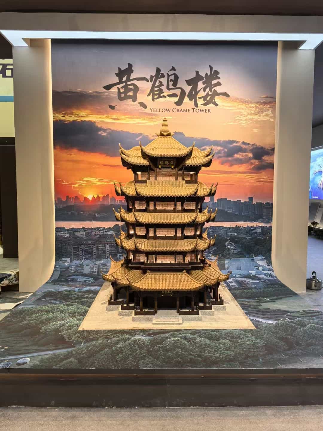 武威仿古石文创作品-黄鹤楼
