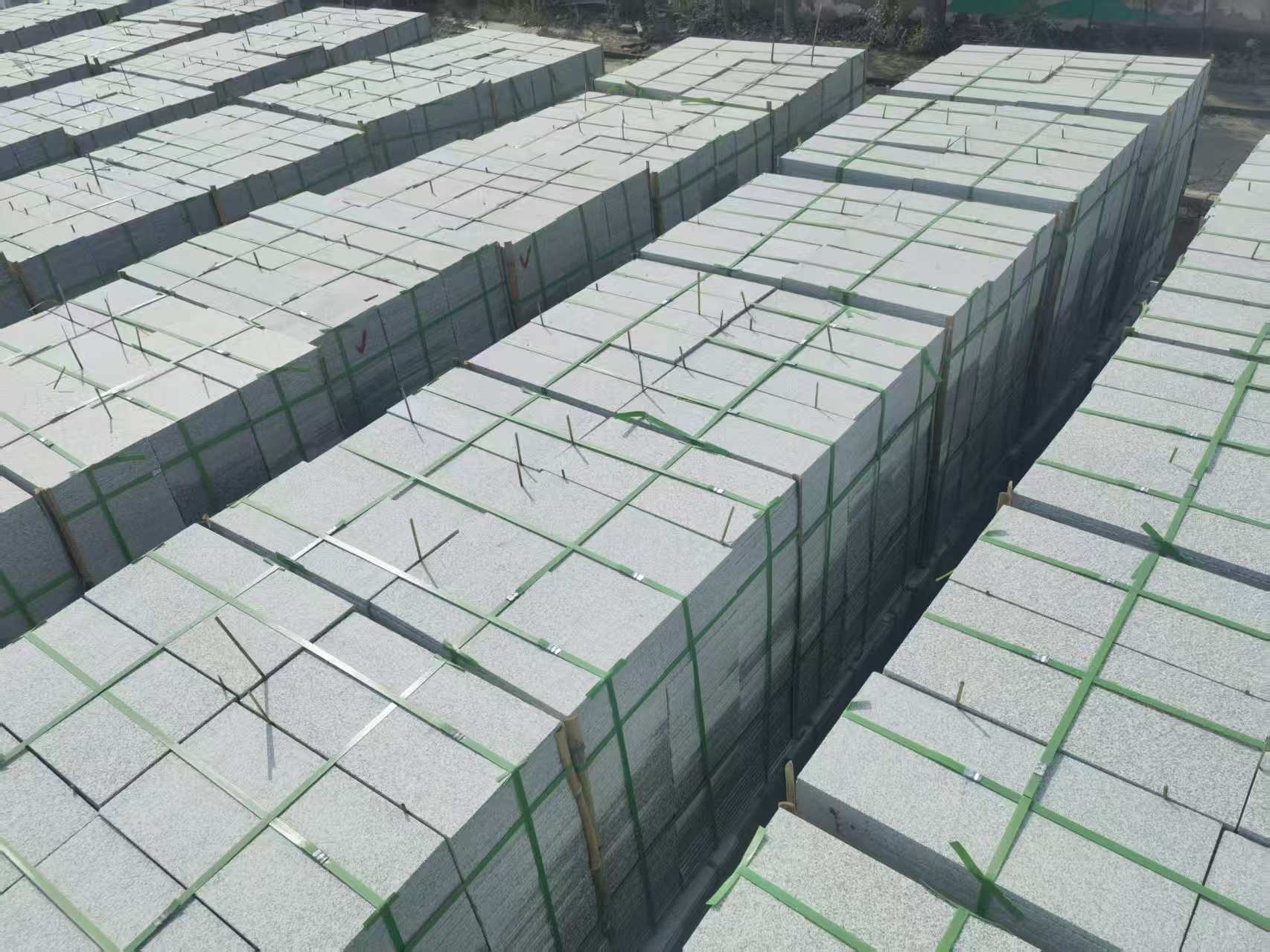 武威 芝麻白1.8公分火烧300*600地铺，清仓大甩卖