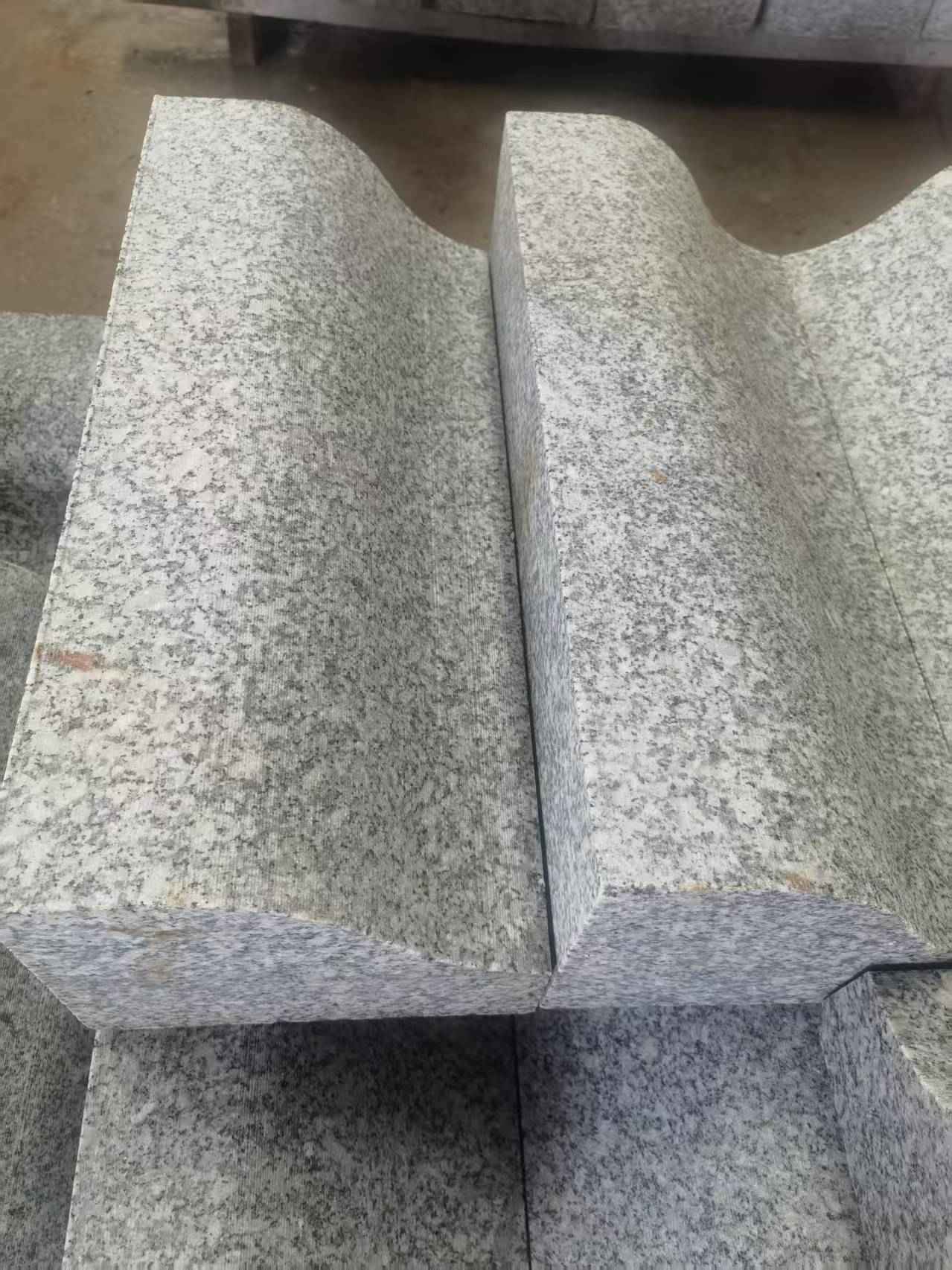 武威芙蓉白S型拉丝面路沿石